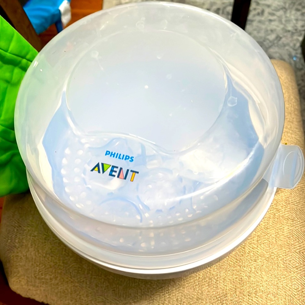 Philips Avent Bottle sanitizer kit (put water, steam clean in microwave)